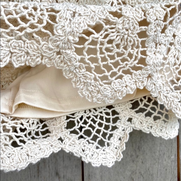 Surf Gypsy Crocheted Shorts, Size Medium - Picture 3 of 11